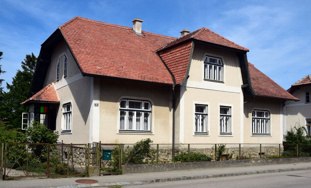 Datei:Lerchenfelderstraße 1.jpg