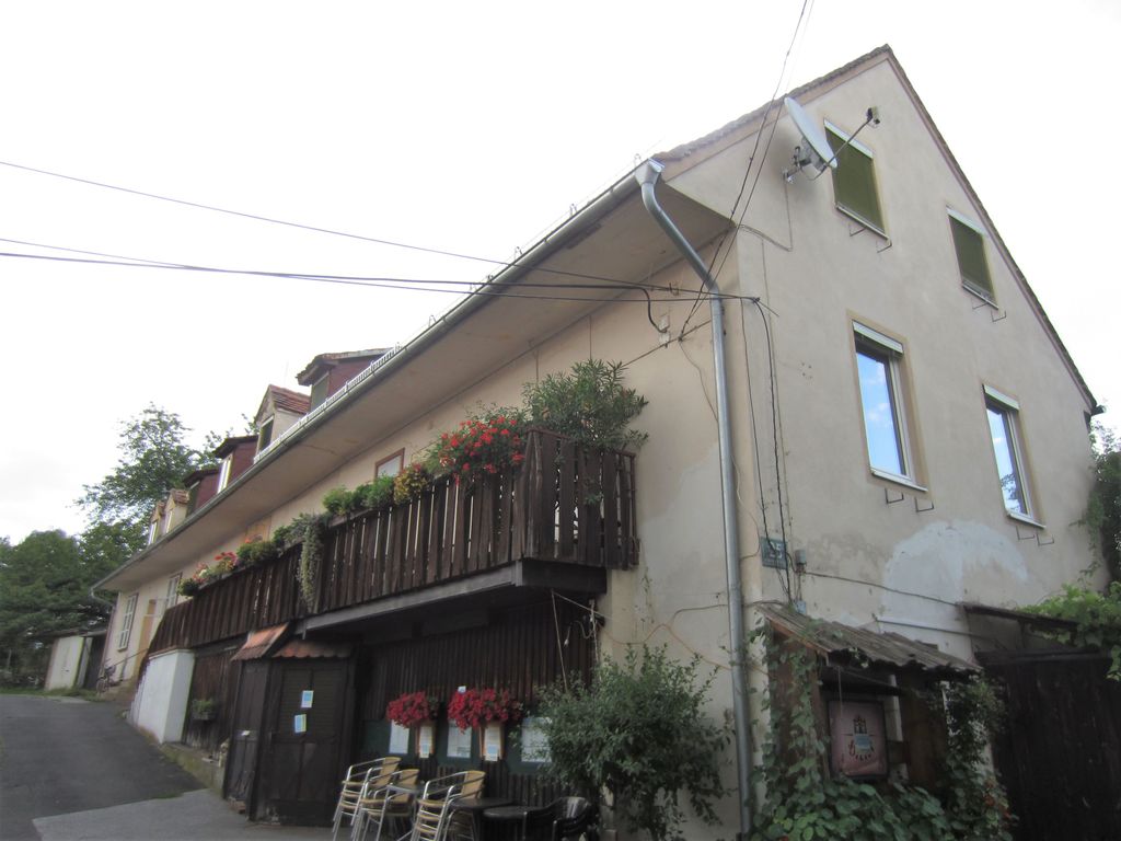 Datei:Waltendorfer Hauptstraße 25, Hofgebäude.JPG