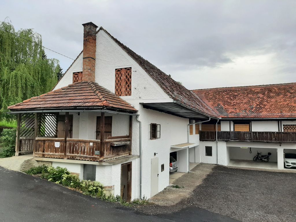 Datei:Föllinger Straße 28, neu b.jpg