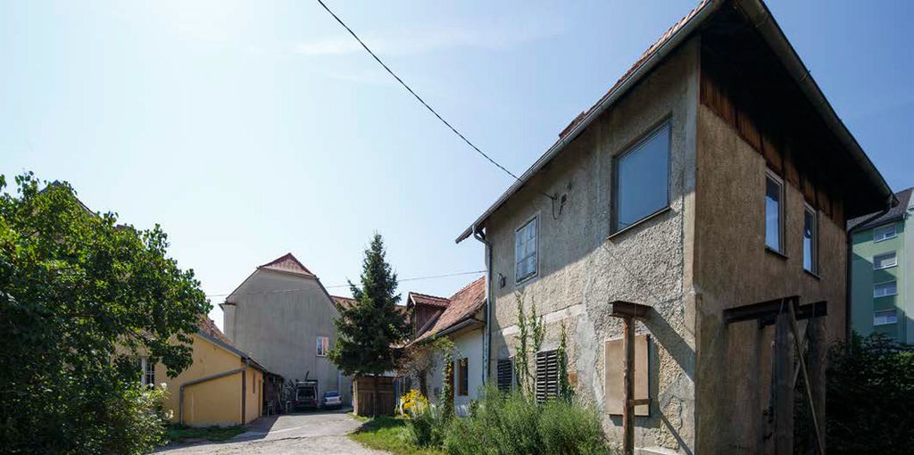 Datei:Vinzenz-Muchitsch-Straße 8.jpg