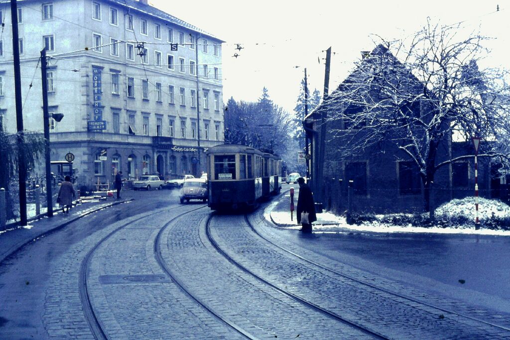 Datei:Graz St.-Peter-Hauptstraße 2 1969.jpg