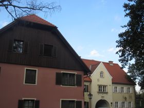 Bauernhaus und Herrenhaus