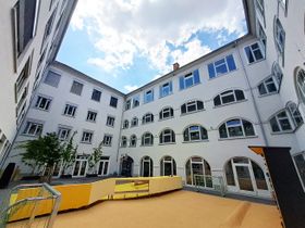 Pfeilerarkaden im nördlichen Hof - 2023