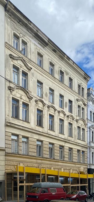 Datei:Wien Esterhazygasse 18 02.jpeg
